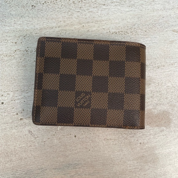 Louis Vuitton authentic men’s wallet great condition - Picture 2 of 5
